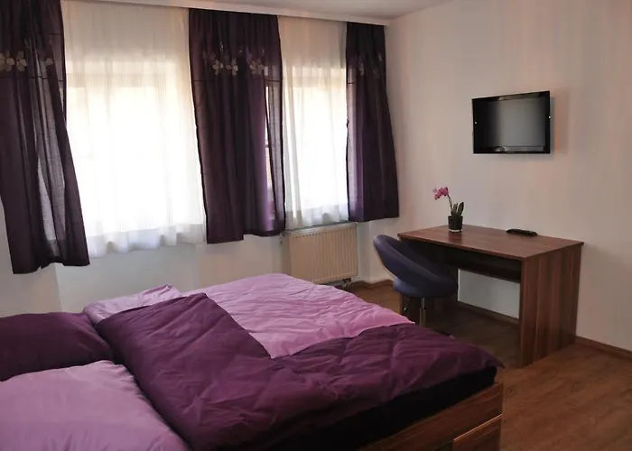 Maison d'hôtes Gaestezimmer Michelangelo 3*